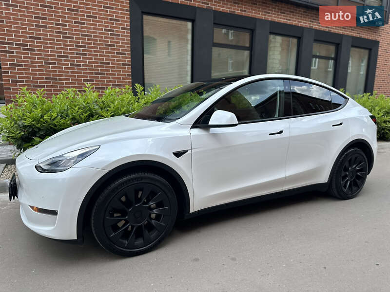 Позашляховик / Кросовер Tesla Model Y 2020 в Львові