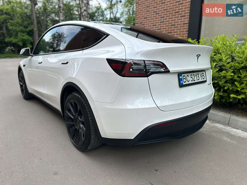 Позашляховик / Кросовер Tesla Model Y 2020 в Львові