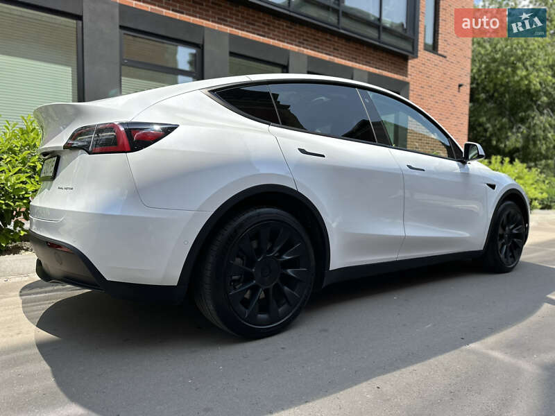 Позашляховик / Кросовер Tesla Model Y 2020 в Львові