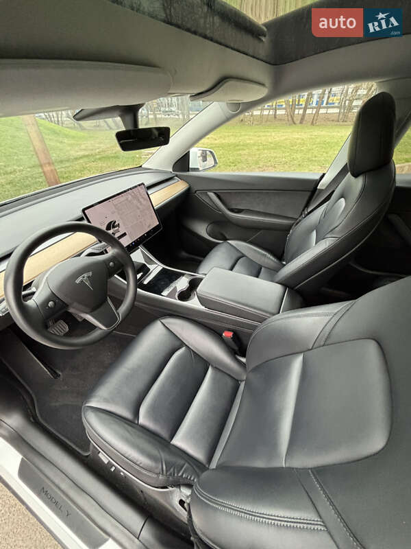 Позашляховик / Кросовер Tesla Model Y 2020 в Києві