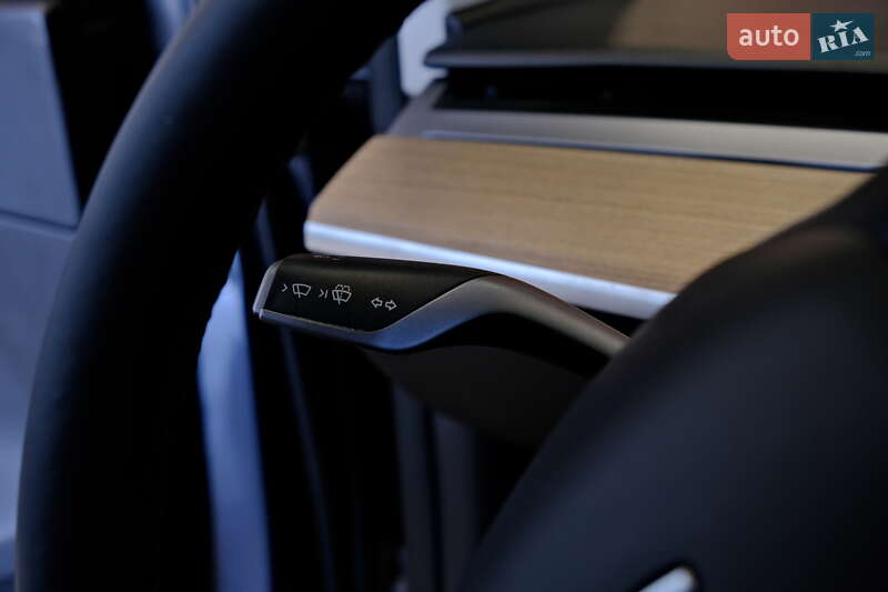 Позашляховик / Кросовер Tesla Model Y 2023 в Одесі