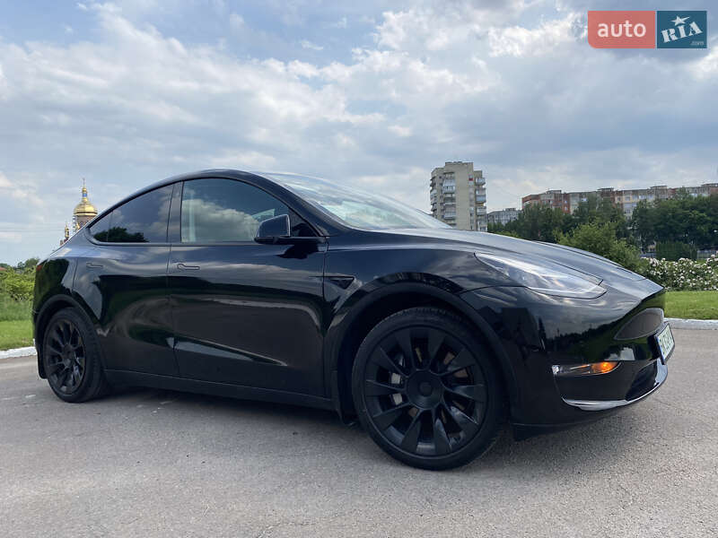 Tesla Model Y 2022