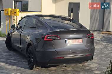 Внедорожник / Кроссовер Tesla Model Y 2021 в 