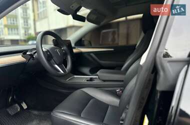 Позашляховик / Кросовер Tesla Model Y 2023 в 