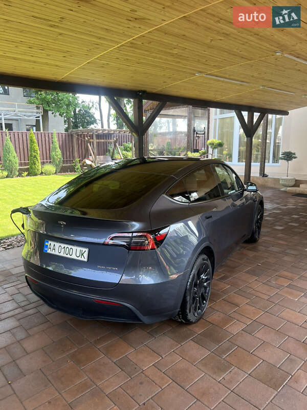 Внедорожник / Кроссовер Tesla Model Y 2023 в Киеве
