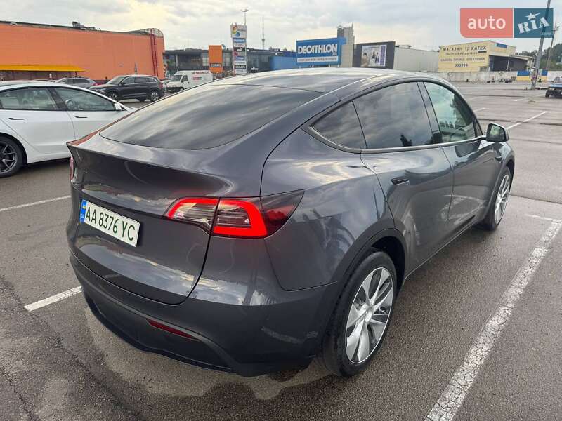 Внедорожник / Кроссовер Tesla Model Y 2022 в Киеве