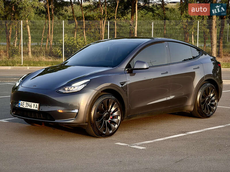 Позашляховик / Кросовер Tesla Model Y 2020 в Дніпрі