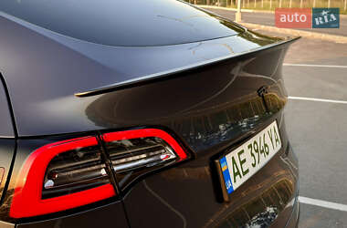 Позашляховик / Кросовер Tesla Model Y 2020 в 