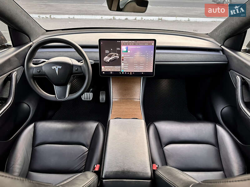 Позашляховик / Кросовер Tesla Model Y 2020 в Дніпрі