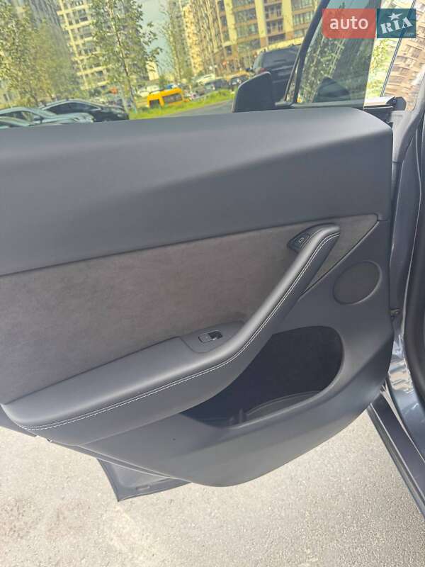 Внедорожник / Кроссовер Tesla Model Y 2022 в Киеве фото 19 Внедорожник / Кроссовер Tesla Model Y 2022 в Киеве