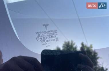 Внедорожник / Кроссовер Tesla Model Y 2021 в 