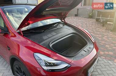 Внедорожник / Кроссовер Tesla Model Y 2021 в 