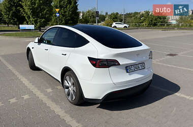 Внедорожник / Кроссовер Tesla Model Y 2021 в Львове