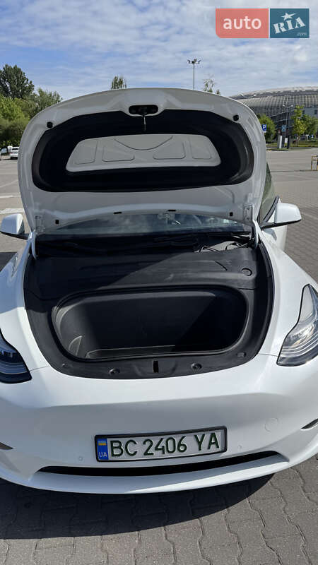 Внедорожник / Кроссовер Tesla Model Y 2021 в Львове