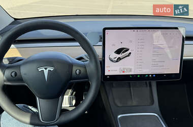 Внедорожник / Кроссовер Tesla Model Y 2021 в Львове