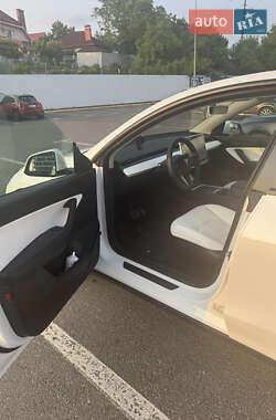 Внедорожник / Кроссовер Tesla Model Y 2022 в 