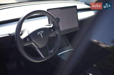 Внедорожник / Кроссовер Tesla Model Y 2021 в 