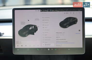 Внедорожник / Кроссовер Tesla Model Y 2021 в 