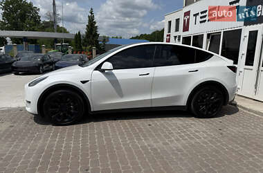 Внедорожник / Кроссовер Tesla Model Y 2021 в 
