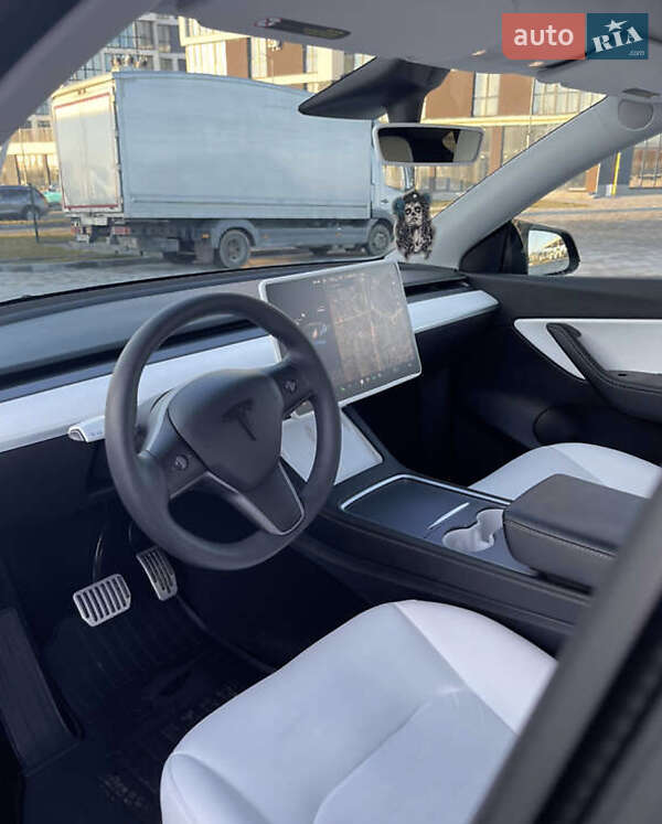 Позашляховик / Кросовер Tesla Model Y 2021 в Львові