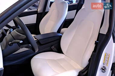 Внедорожник / Кроссовер Tesla Model Y 2022 в 