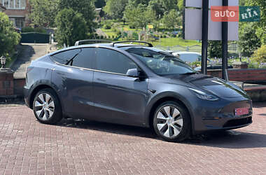 Позашляховик / Кросовер Tesla Model Y 2021 в 