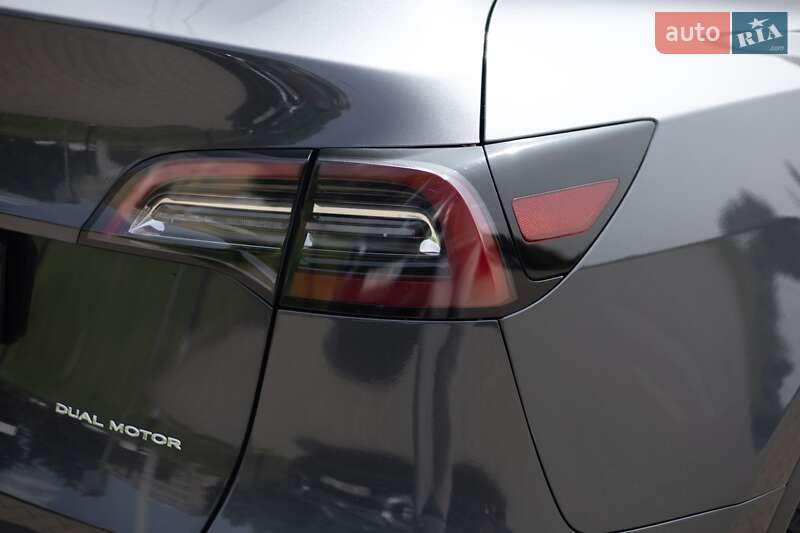 Внедорожник / Кроссовер Tesla Model Y 2024 в Львове