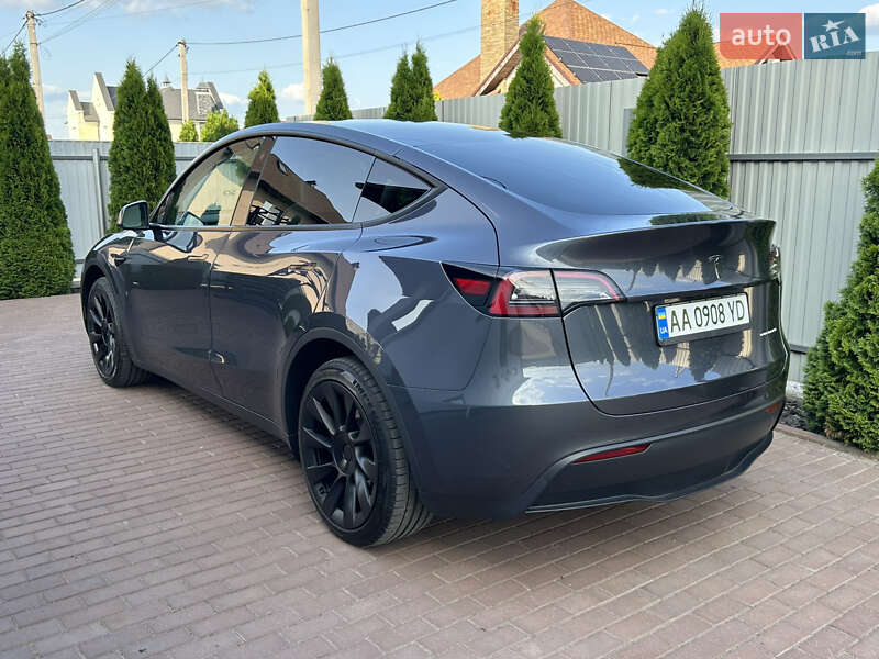 Внедорожник / Кроссовер Tesla Model Y 2023 в Киеве