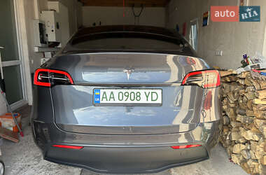 Внедорожник / Кроссовер Tesla Model Y 2023 в 