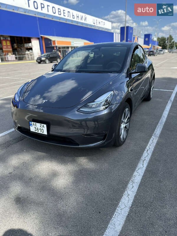 Внедорожник / Кроссовер Tesla Model Y 2023 в 