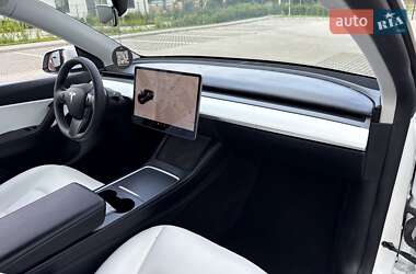 Внедорожник / Кроссовер Tesla Model Y 2021 в 
