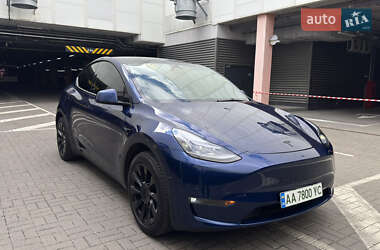 Внедорожник / Кроссовер Tesla Model Y 2024 в 