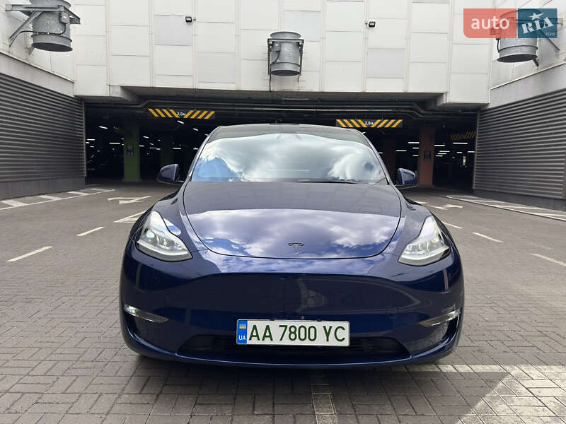 Позашляховик / Кросовер Tesla Model Y 2024 в Києві
