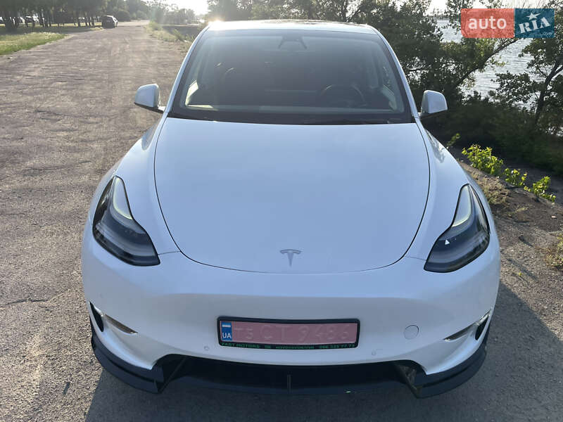 Внедорожник / Кроссовер Tesla Model Y 2021 в Днепре
