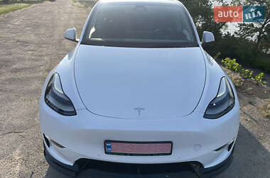Позашляховик / Кросовер Tesla Model Y 2021 в 
