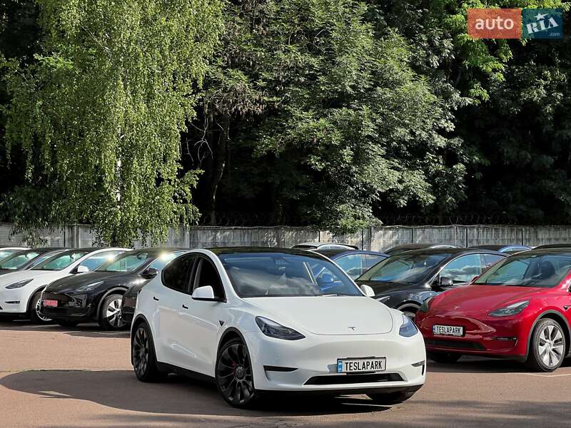 Tesla Model Y 2022