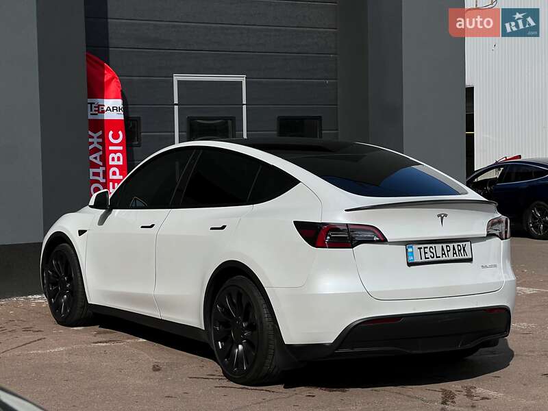 Позашляховик / Кросовер Tesla Model Y 2022 в Києві