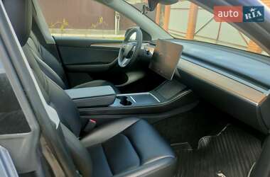 Внедорожник / Кроссовер Tesla Model Y 2023 в 