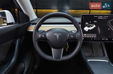 Внедорожник / Кроссовер Tesla Model Y 2021 в 
