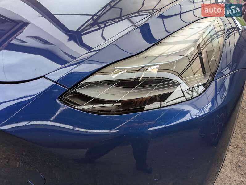 Внедорожник / Кроссовер Tesla Model Y 2021 в Киеве