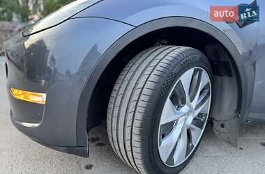 Внедорожник / Кроссовер Tesla Model Y 2022 в 