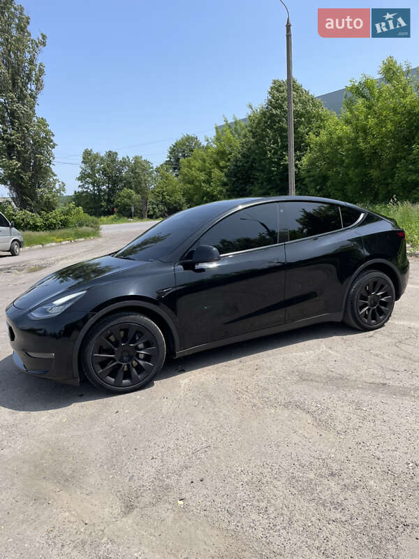 Внедорожник / Кроссовер Tesla Model Y 2022 в 