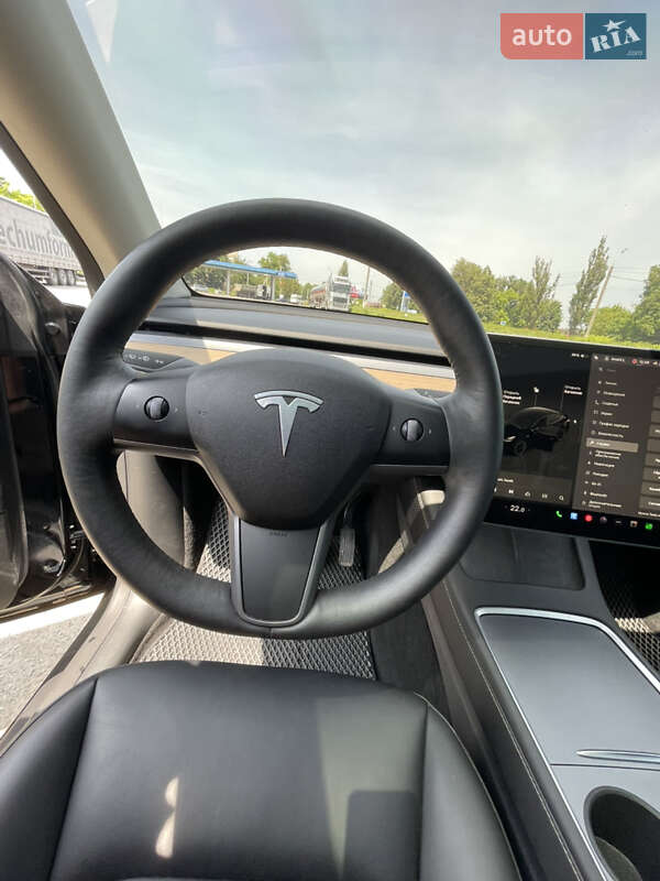 Внедорожник / Кроссовер Tesla Model Y 2022 в Хмельницком