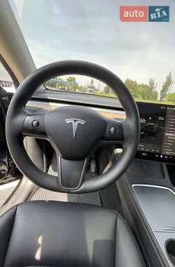 Внедорожник / Кроссовер Tesla Model Y 2022 в 