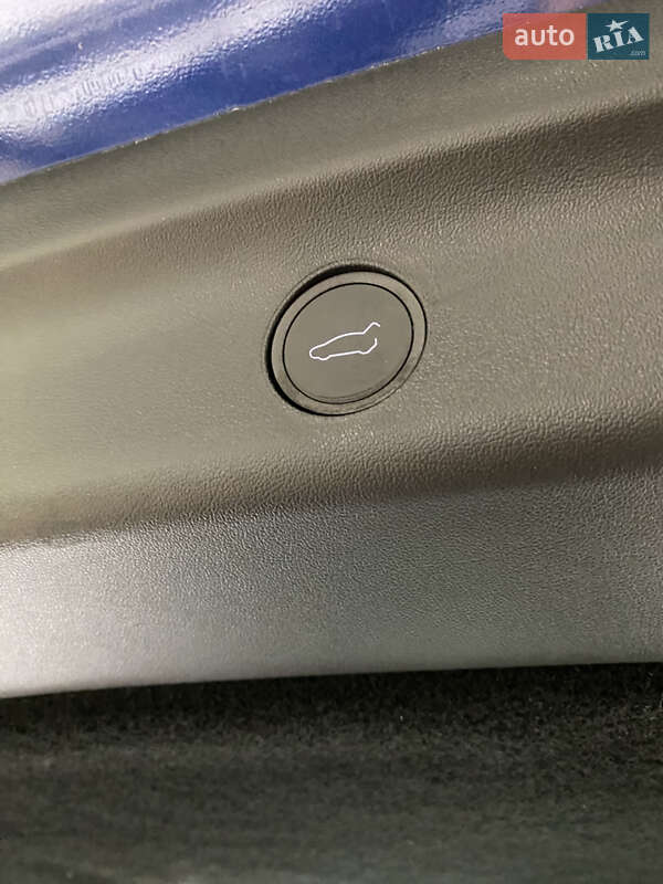 Внедорожник / Кроссовер Tesla Model Y 2024 в Киеве фото 40 Внедорожник / Кроссовер Tesla Model Y 2024 в Киеве