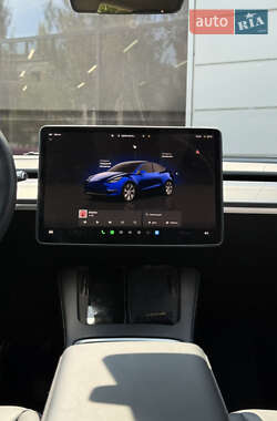 Внедорожник / Кроссовер Tesla Model Y 2023 в 
