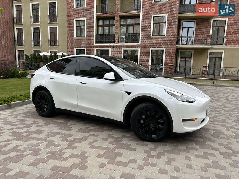 Tesla Model Y 2022