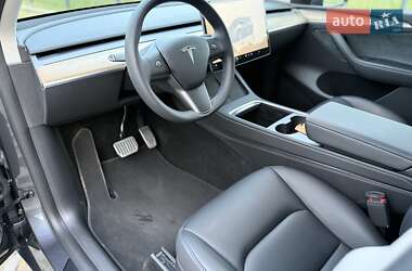 Внедорожник / Кроссовер Tesla Model Y 2023 в 