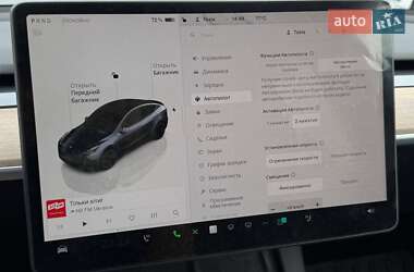Внедорожник / Кроссовер Tesla Model Y 2024 в 