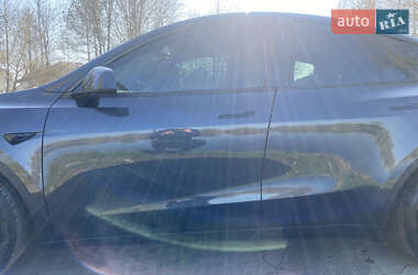Внедорожник / Кроссовер Tesla Model Y 2024 в 